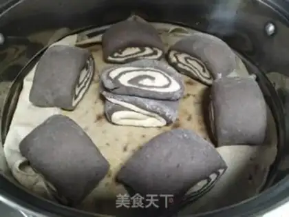 Make Squirty rolls step 9