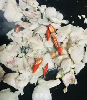Make Four seasons of bean fried meat step 4