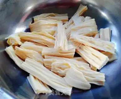 Make Spicy pepper carrots and scabs step 1
