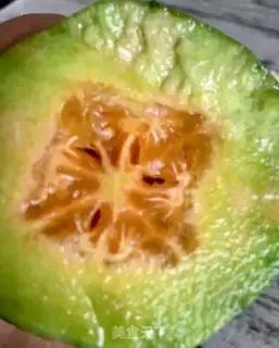 Make Ice cream melon step 2