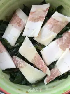 Make Pork varnished in front of a fresh car step 12