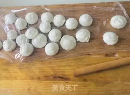 Make The original hand grab cake step 11