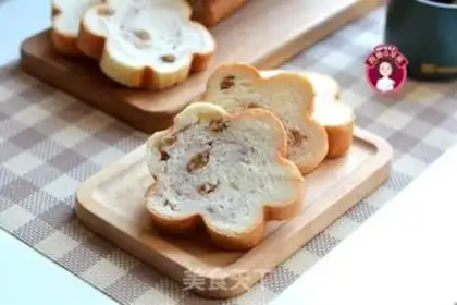 Make The original cake roll step 6
