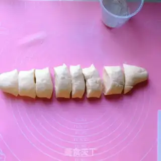 Make A hedgehog bun step 6