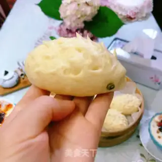 Make A hedgehog bun step 16