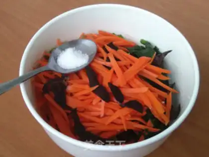 Make Shrimp chow and spinach step 6