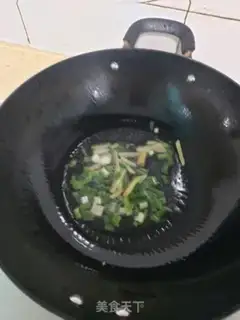 Make Sour sauce and duck blood step 1