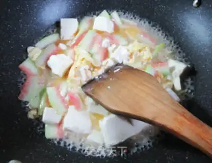 Make Eggs, watermelon, tofu step 6
