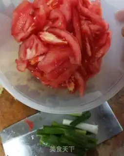 Make Tomato cucumber noodles step 0