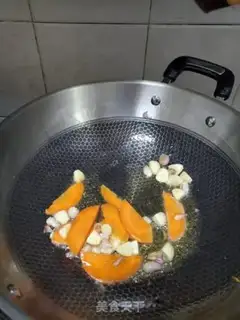 Make The guacamole step 2