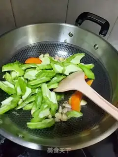 Make The guacamole step 3