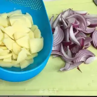 Make Onion fried potato chips step 0