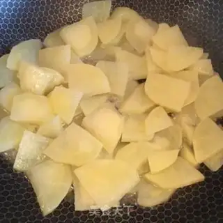 Make Onion fried potato chips step 2