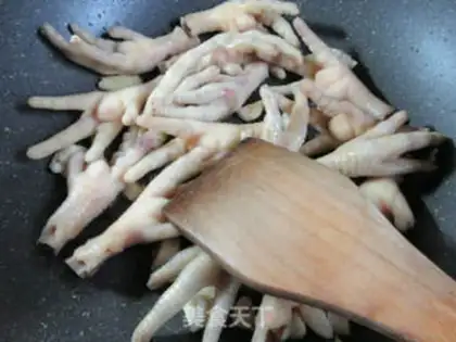 Make Old tofu chicken claws step 3