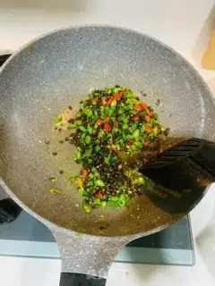 Make The pepper is hot step 15