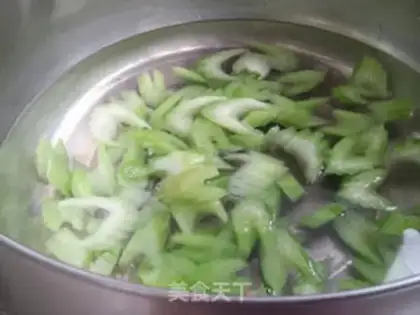 Make Celery with wood step 2