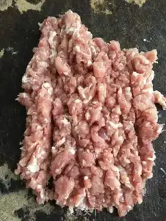 Make Onion pork pie step 0