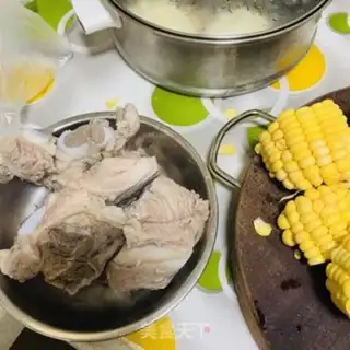 Make Corn radish steak soup step 1
