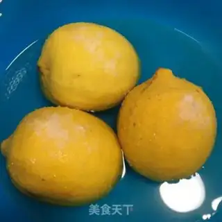 Make Lemon honey water step 0