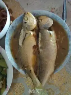 Make Squirt the yellowfish step 5