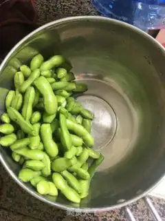 Make Garlic beans step 0