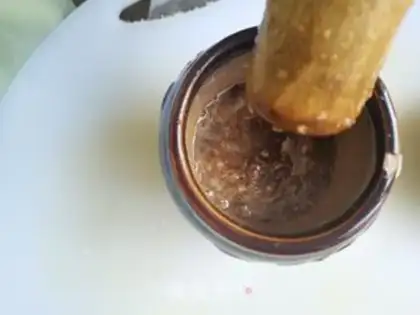 Make Sesame sauce, garlic, beans step 5