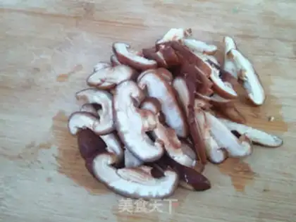 Make Celery with mushrooms step 2