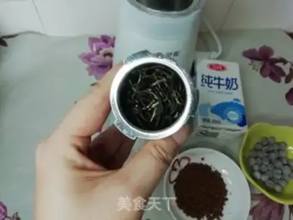 Make Milk tea step 1