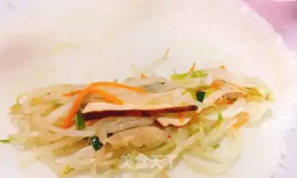 Make Spring rolls step 4