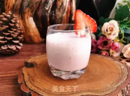 Make Strawberry shakes step 3