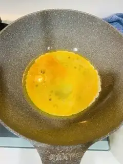 Make Pumpkin egg soup step 0