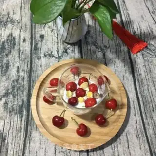 Make Cherry oatmeal milk cup step 2