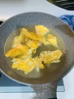 Make Pumpkin egg soup step 2