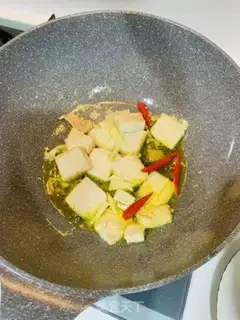 Make Tofu soup step 2