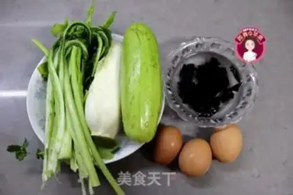 Make Eggs and vegetables step 1