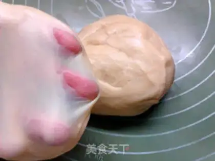 Make Creaming beef sausage onion bread step 3