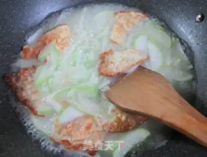 Make ♪ ♪ Eggs and eggs and soup ♪ step 4
