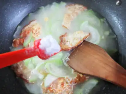 Make ♪ ♪ Eggs and eggs and soup ♪ step 5