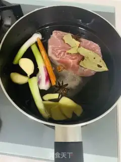 Make Fresh beef noodles step 0