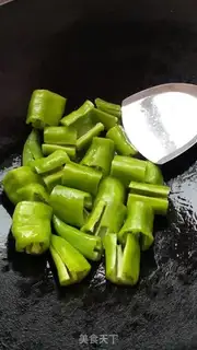 Make Jell-O step 1