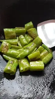 Make Jell-O step 2