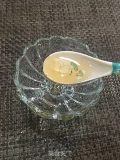 Make Ice-cold lemon honey water step 2