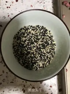 Make Peanut sesame paste step 2