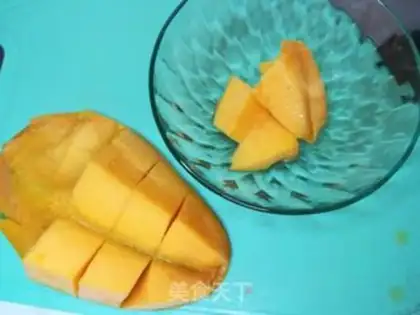 Make The durian mango milkshake step 0
