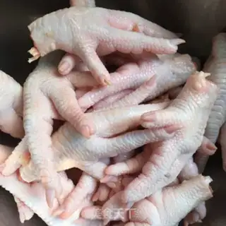 Make Spicy chicken claws step 0
