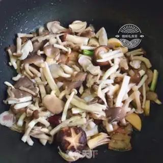 Make Five flowers for mushrooms step 11