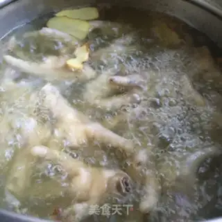Make Spicy chicken claws step 3