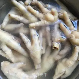 Make Spicy chicken claws step 4