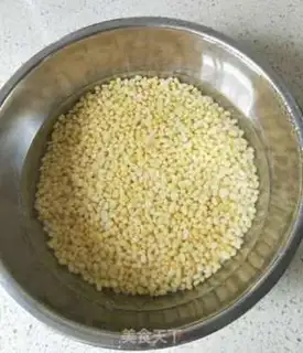 Make Old green bean cake step 0