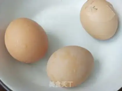 Make Eggs for juice step 1